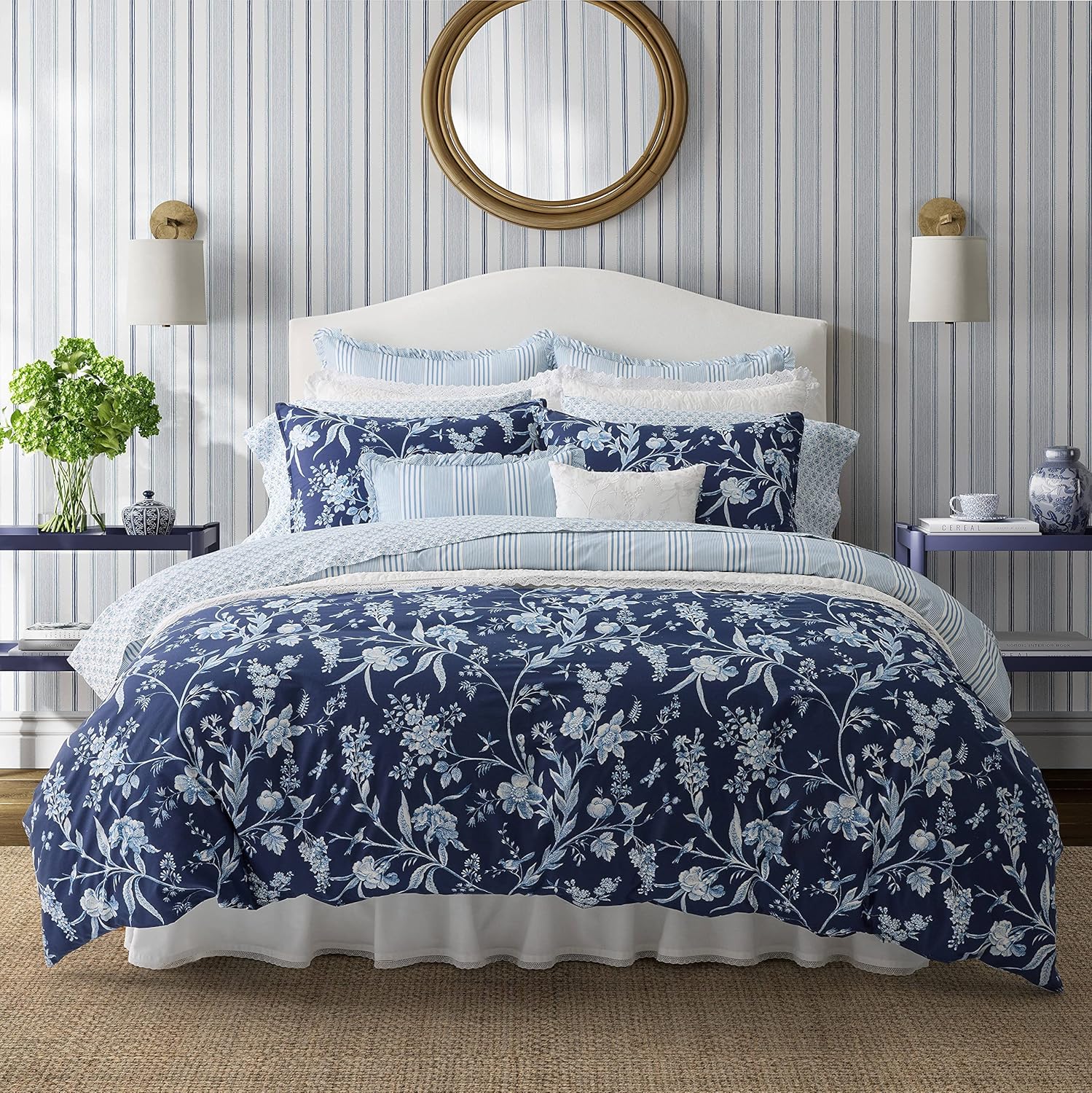 Laura Ashley - Queen Comforter Set, Soft & Reversible Cotton Bedding, Medium Weight for Year Round Comfort, 7 Piece Bed Set with Matching Pillowcases, Euro Shams & Bonus Throw Pillows (Elise Blue)